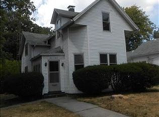 507 W Wood St, Bloomington, IL