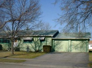 1106 Alexander St, Crookston, MN 56716
