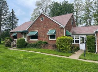 3880 Center Rd, Avon, OH 44011