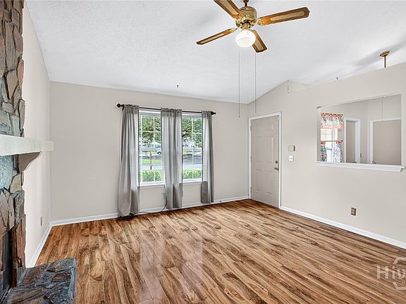 3rd image of 24 Quail Forest Drive