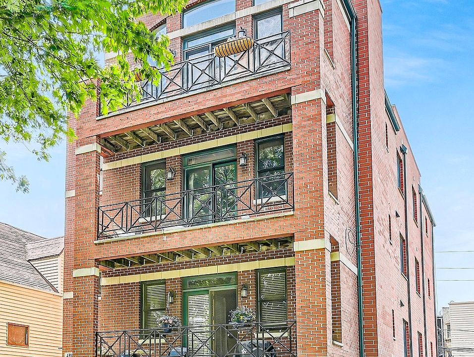 1st image of 4314 N Mozart St Unit 1