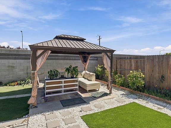4th image of 2258 Beppe Ave