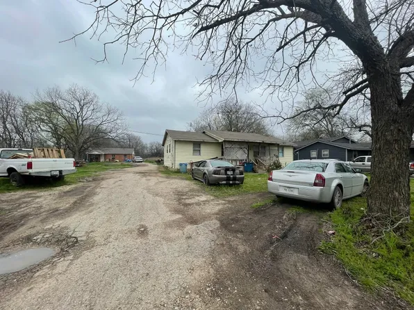 607 N Fulton St, Rice, TX 75155