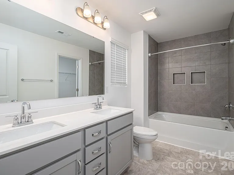 1004 Davis Hills Dr — Photo 12