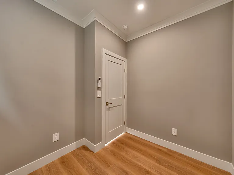 Jade Cir — Photo 14