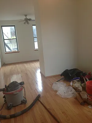 Rented by Kings Court Real Estate | media 21