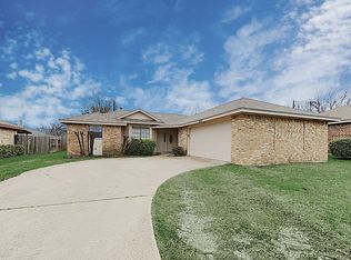 661 Dandelion Dr, Cedar Hill, TX