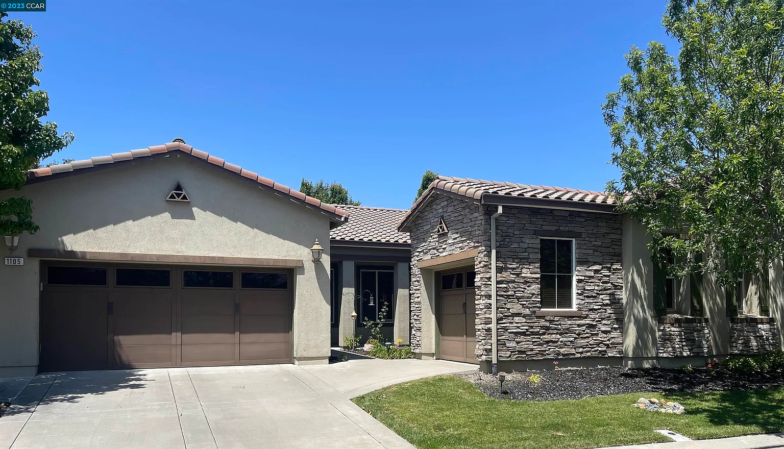 1105 Michelbook Ln photo 1