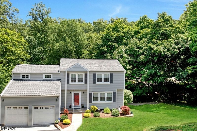 1st image of 4 Ashley Ct