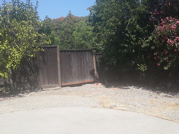 5th image of 1143 Littleoak Cir