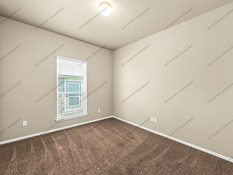 5607 Blackstone Dr — Photo 6