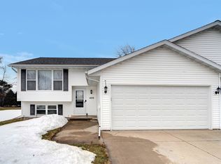 1253 Fatima St, Menasha, WI 54952