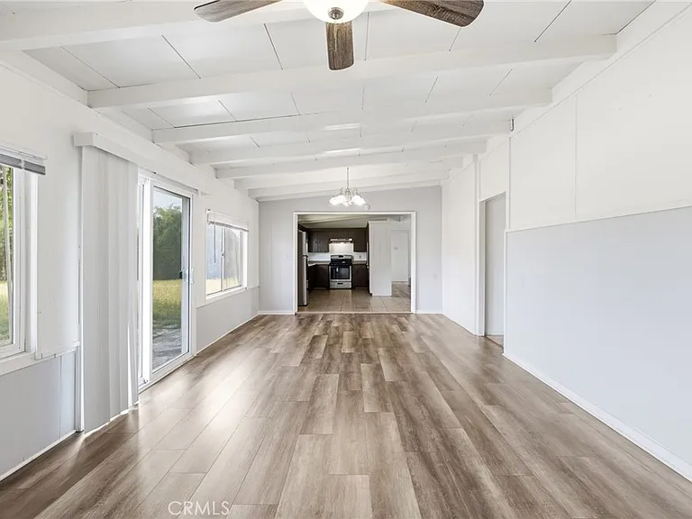 40861 Whittier Ave — Photo 12