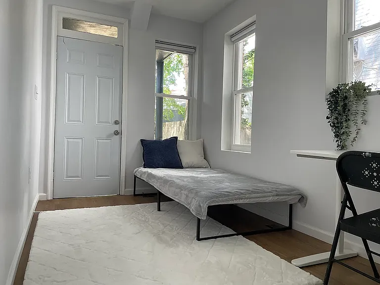 1428 A St SE #2 — Photo 27