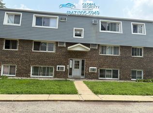 262 E Grand Ave, Fox Lake, IL 60020