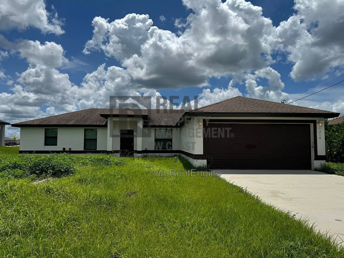 4 bed, 2.0 bath, 1560 sqft, $2,000 — Photo 1