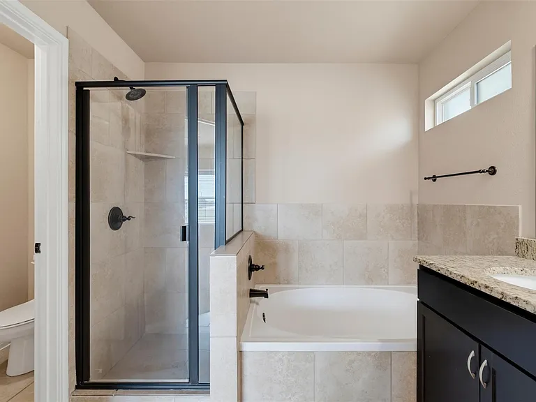 6033 Roma St — Photo 15