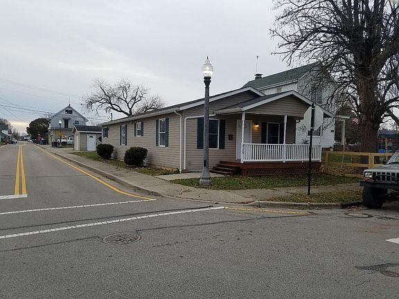 2nd image of 429 Saint Clair St Lot 24-25