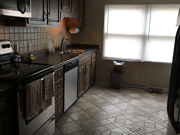 5th image of 803 Island Ct