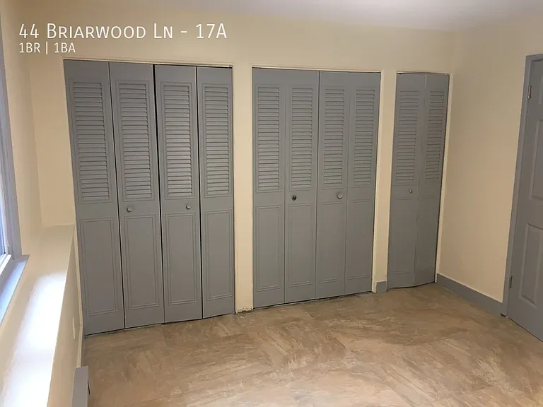 44 Briarwood Ln #17A — Photo 13