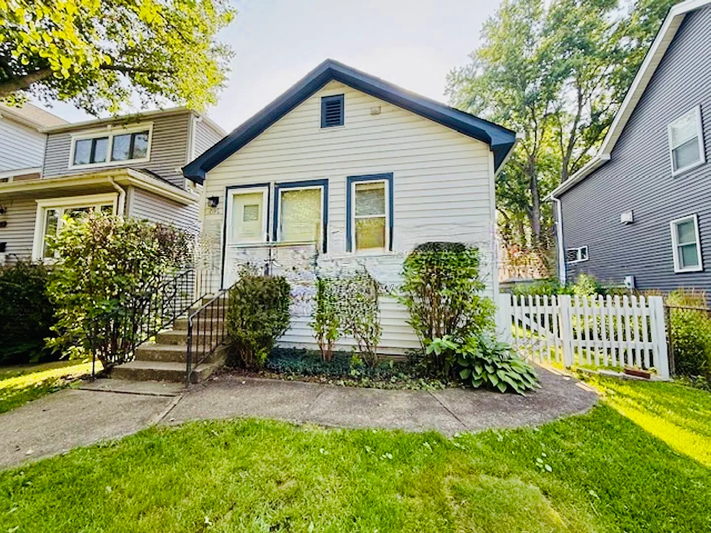 2 bed, 3150 sqft, $2,350 — Photo 2