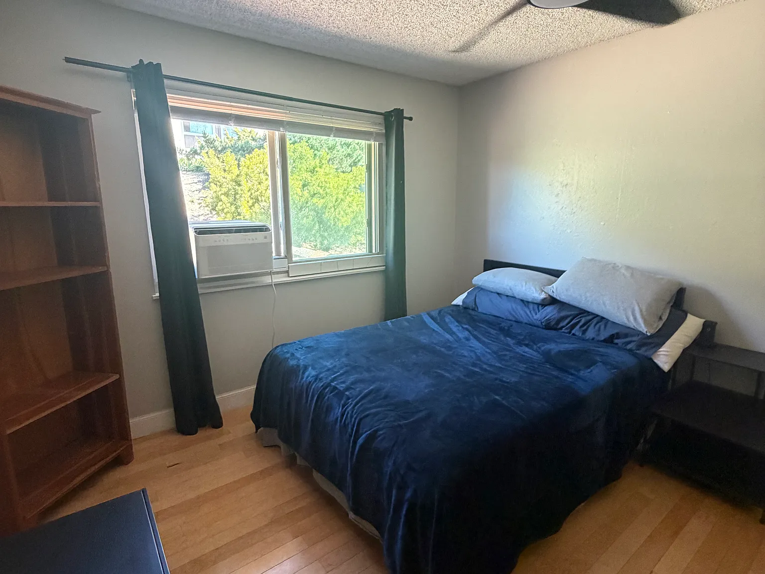 3 bed, 2.5 bath, 1636 sqft, $4,500 — Photo 4