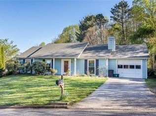 59 Mount Carmel Dr, Asheville, NC 28806