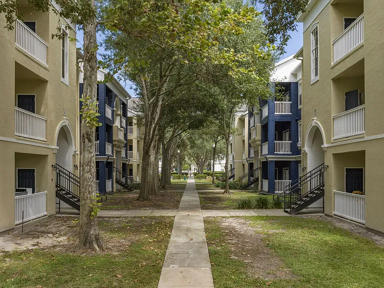 Chatham Square — Photo 24