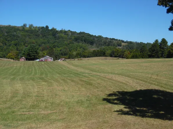 329 The Pines Dr, Marlinton, WV 24954