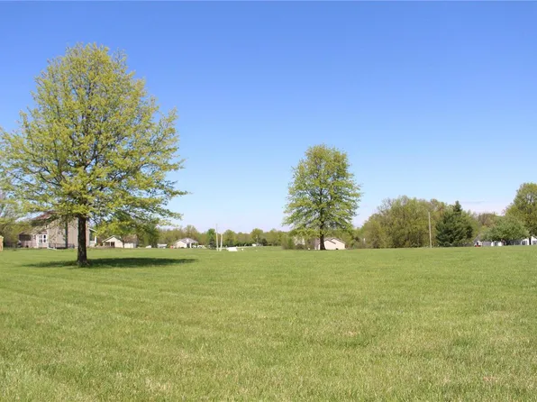 109 Daniel Boone Trl, Winfield, MO 63389