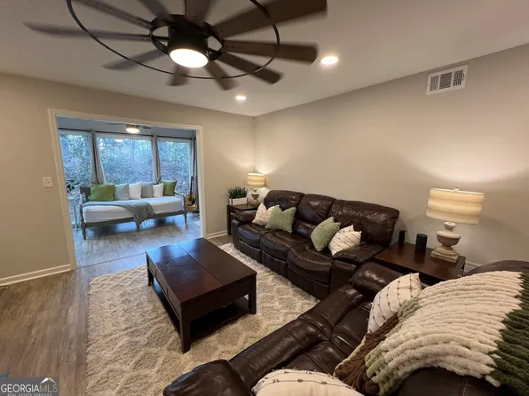 1501 Natchez Trce, Sandy Springs, GA 30350