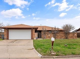 7607 SW Cherokee Ave, Lawton, OK 73505
