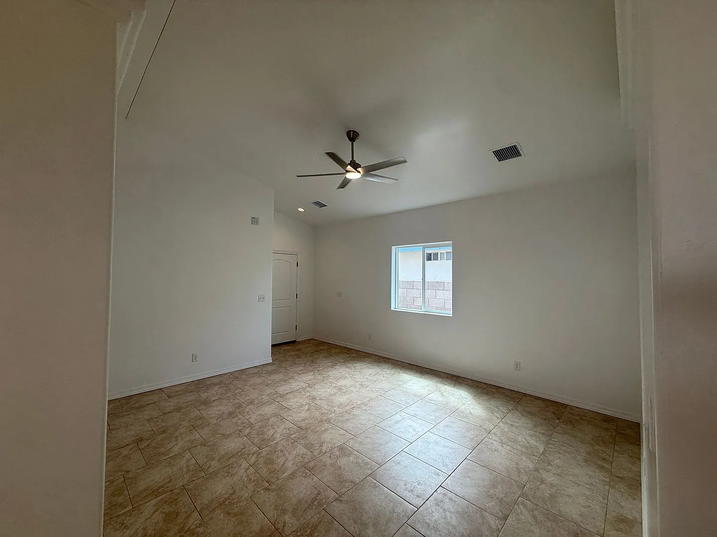 Brand New 3 Bedroom 2 Bath Home — Photo 3