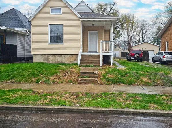 909 E McClure Ave, Peoria, IL 61603