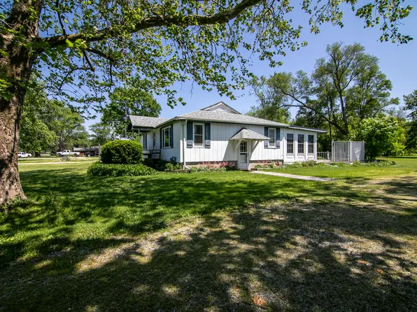 2244 W 2000s Rd, Kankakee, IL 60901