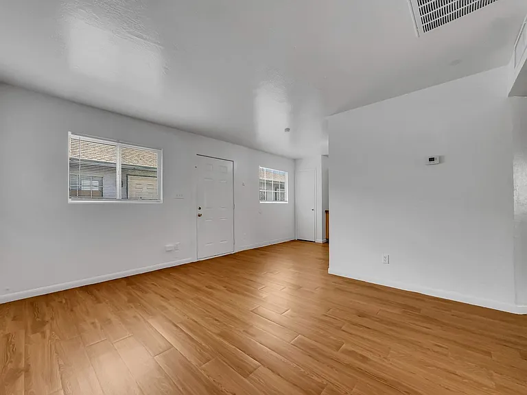 2905 E Monroe St #2 — Photo 10
