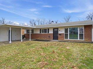 952 Hollytree Dr, Cincinnati, OH 45231