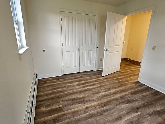 4th image of 3 Isle Ln #401