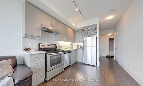17 Zorra St Photo 1
