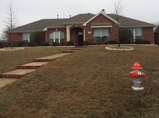 200 Wooded Meadow Ln, Red Oak, TX 75154