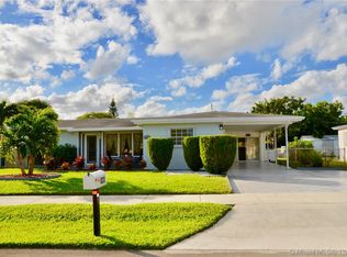 1861 SW 42nd Ter, Fort Lauderdale, FL 33317