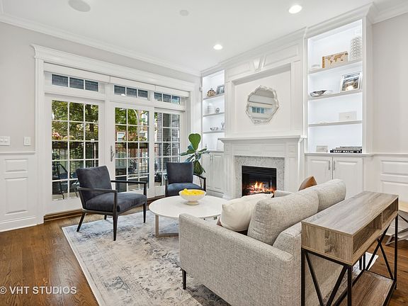 2nd image of 3249 N Clifton Ave #1