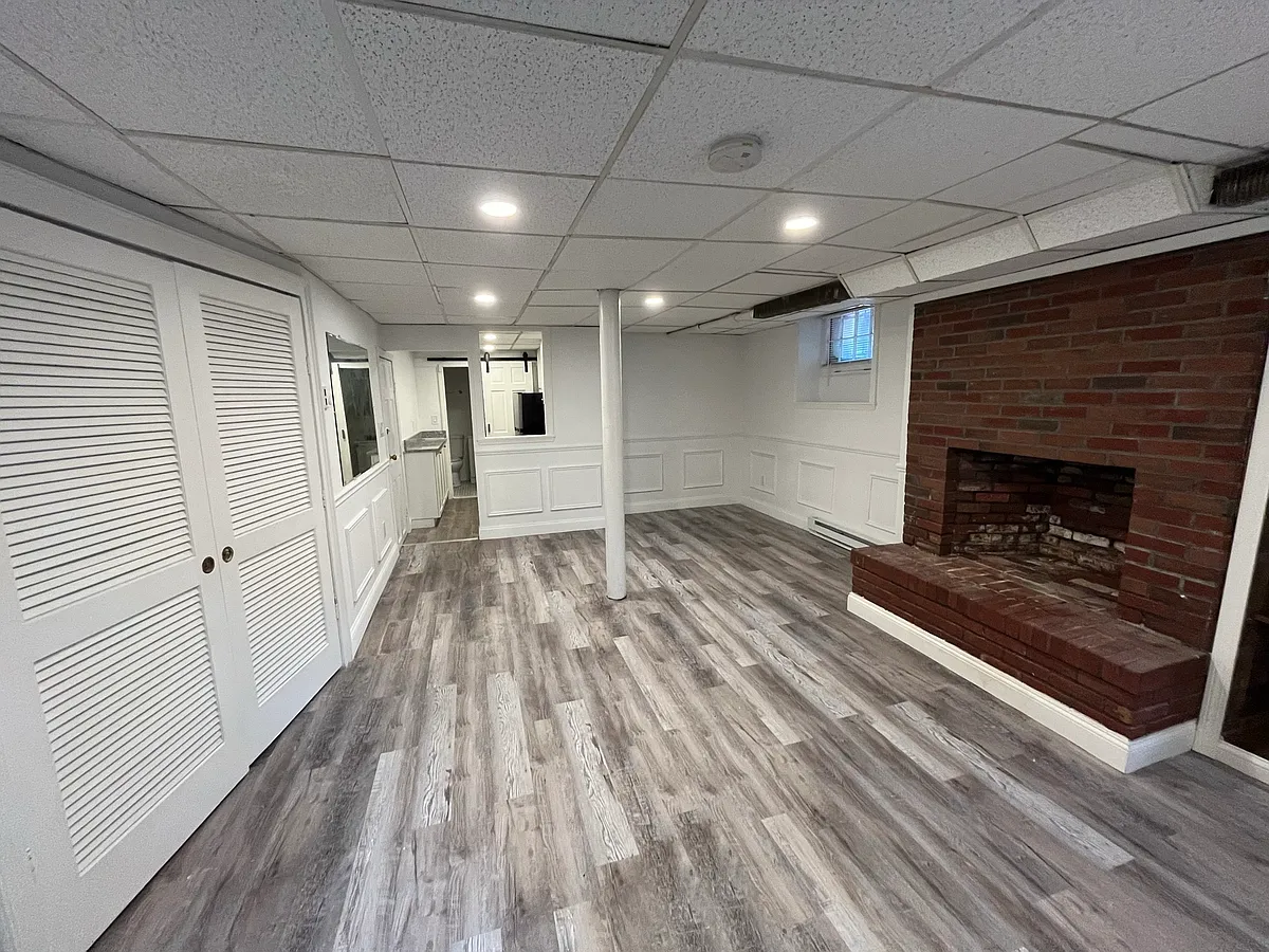 Building Photo - 11 Myrtle St #B