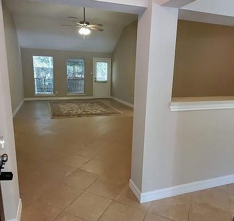 2nd image of 1207 Toby Ln