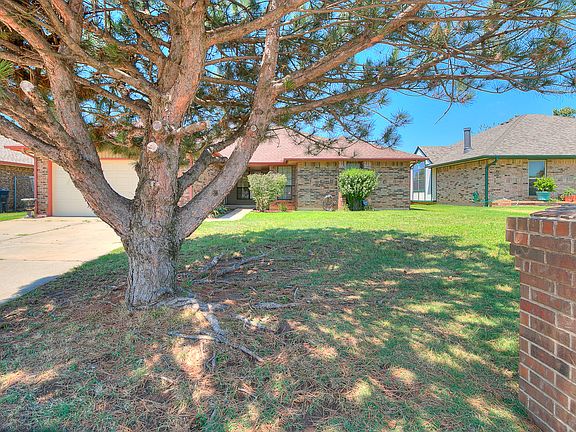 3rd image of 605 Tumbleweed Dr