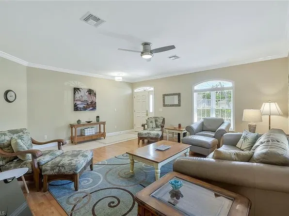 41 5th St, Bonita Springs, FL 34134