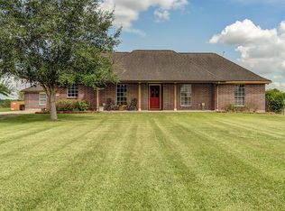 11825 Country Side Dr, Rosharon, TX 77583