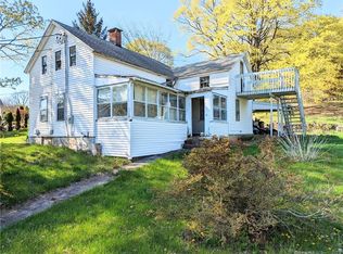 55 Moulthrop St, Ansonia, CT 06401