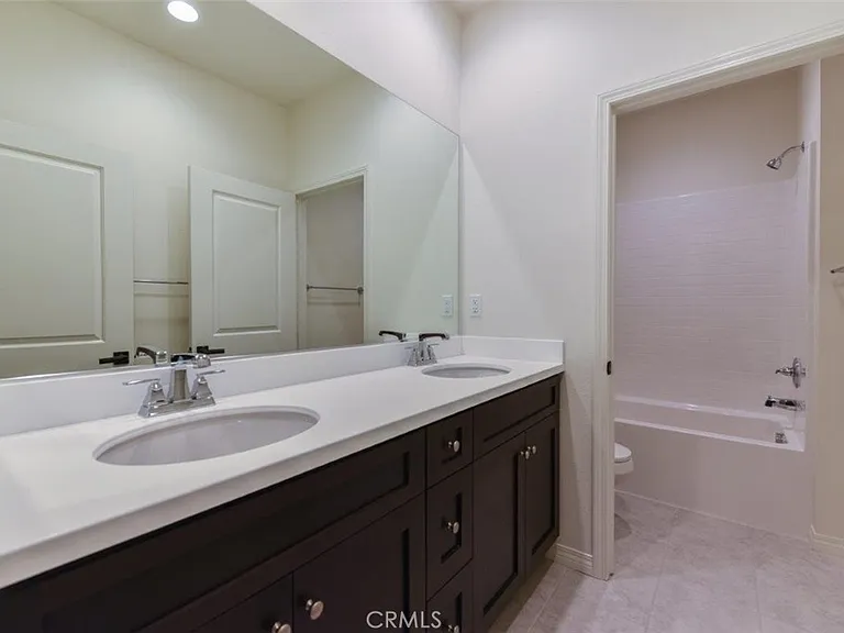 117 Halo — Photo 20