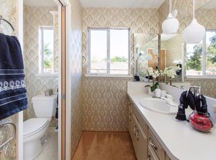 15542 Palos Verdes Dr, Monte Sereno, CA 95030